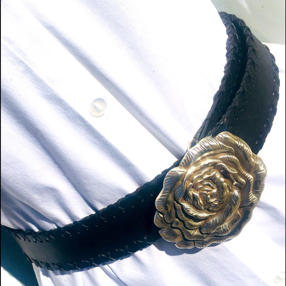 Almost vintage LEATHER GUESS belt 41 inches long